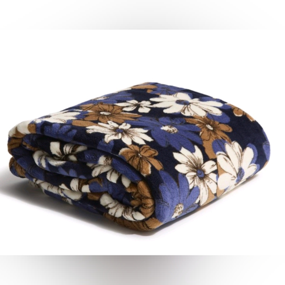 Vera Bradley standard sz Plush Throw